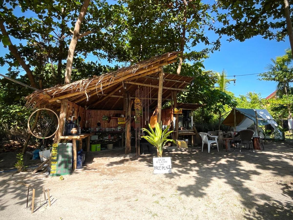 Tribal Huts Community Hostel Daanbantayan Exterior photo