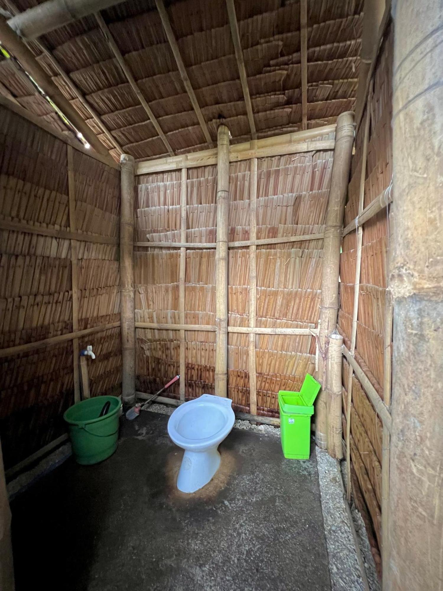 Tribal Huts Community Hostel Daanbantayan Room photo