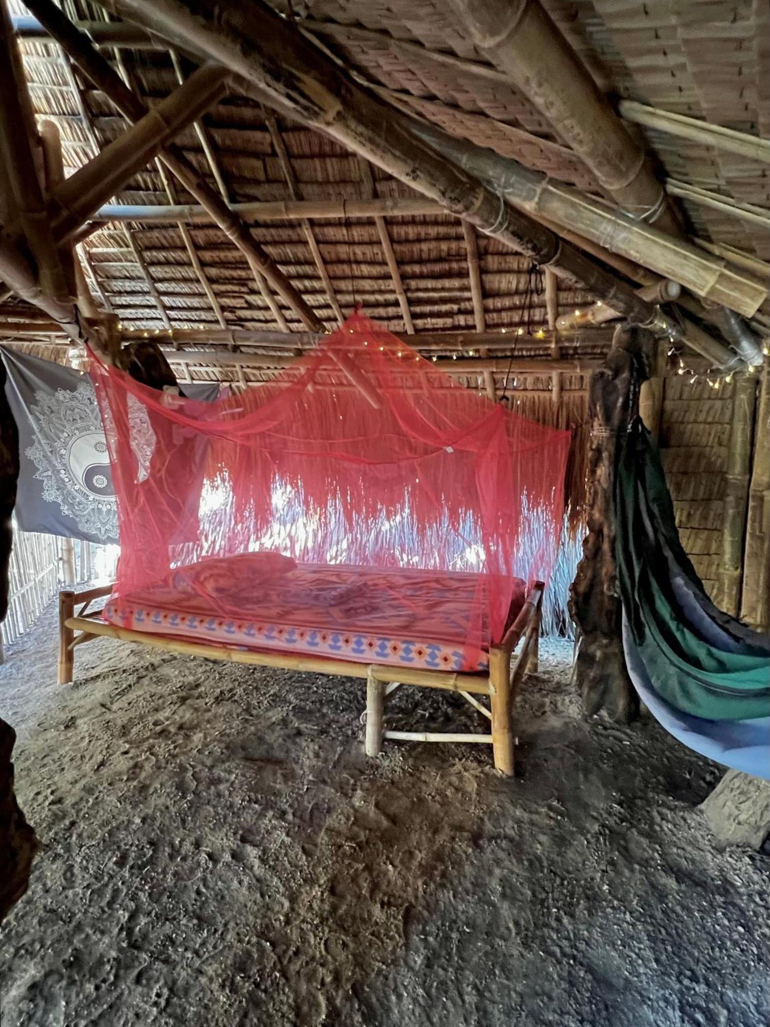 Tribal Huts Community Hostel Daanbantayan Room photo
